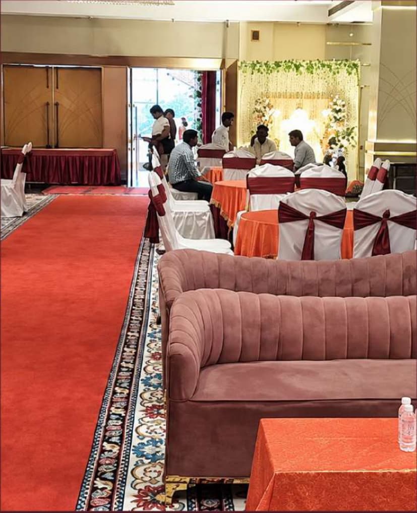 Pearl Hall with Red Carpet Banquet Seating and Stage